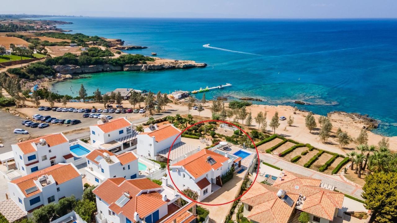 Beach Front Aqua Marina By Ezoria Villas Paralímni Kültér fotó