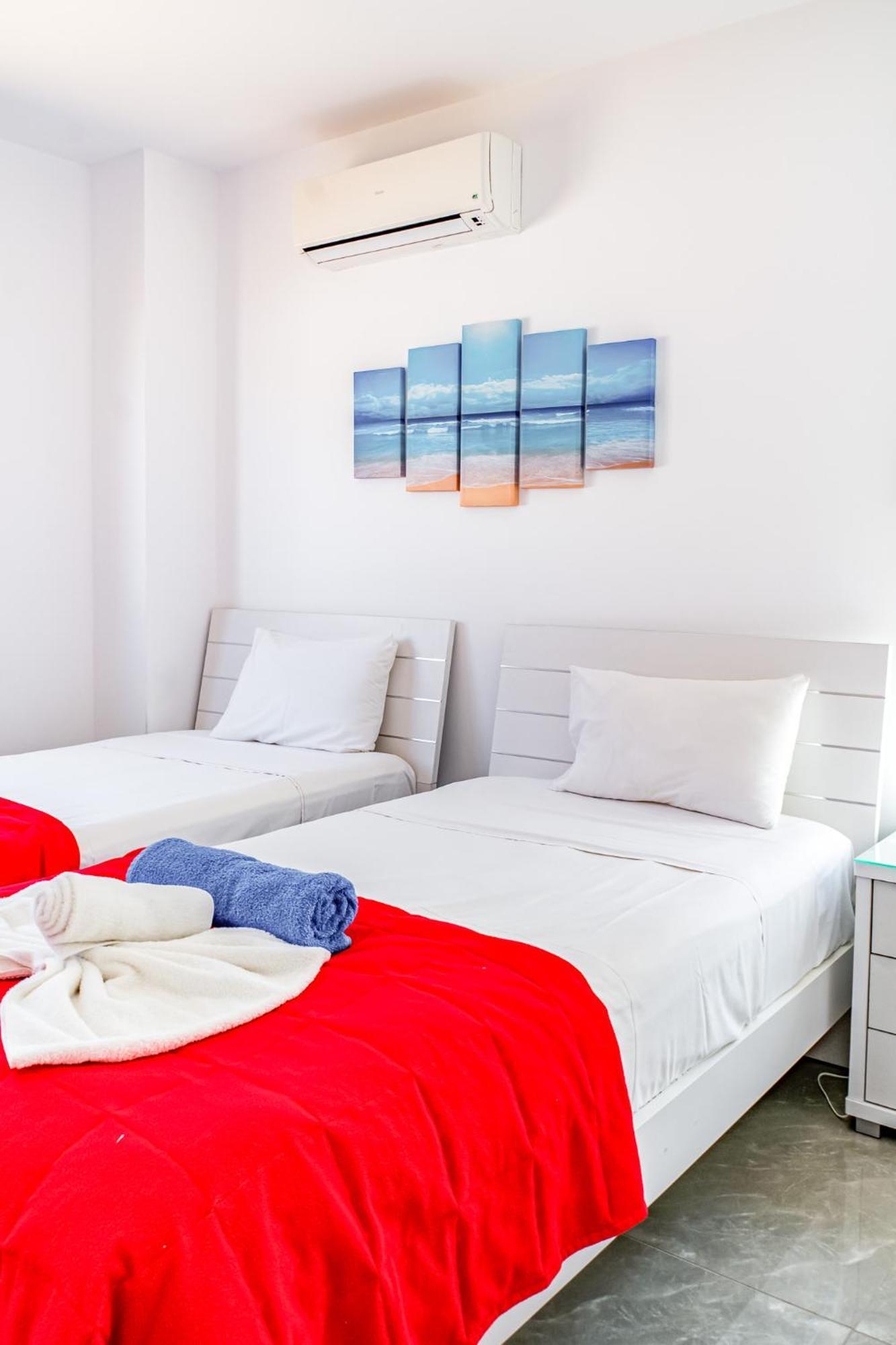 Beach Front Aqua Marina By Ezoria Villas Paralímni Kültér fotó